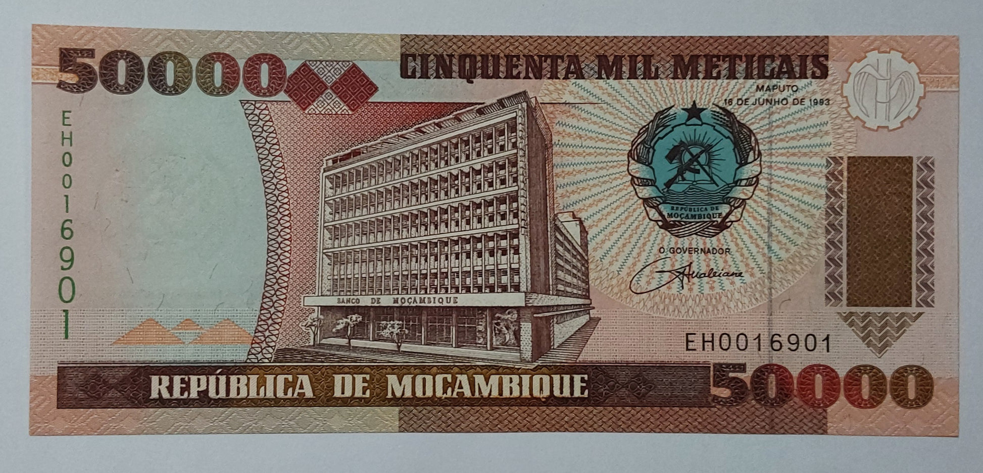 Mozambique 50 000 Meticais 1993 P138 UNC - ZealHobbieZ