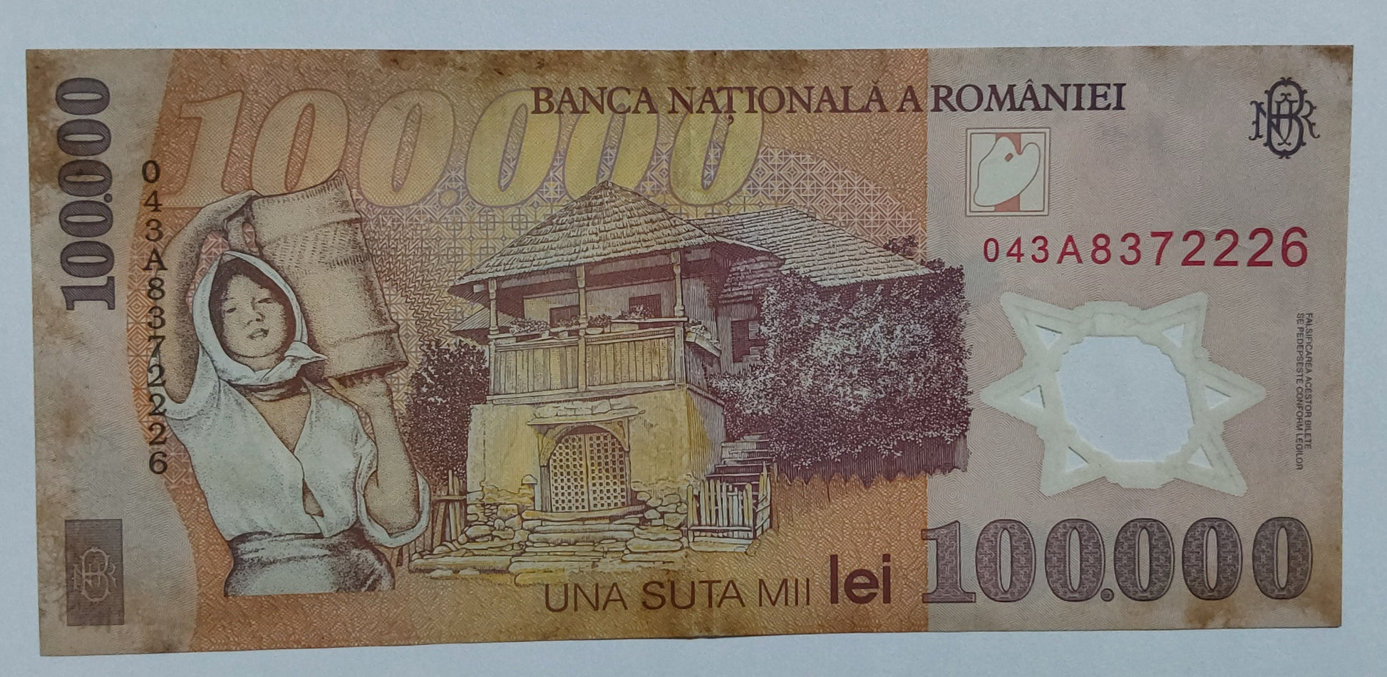 Romania 100000 Lei 2004 P114 Polymer heavily Used note ending serial no:226 - ZealHobbieZ