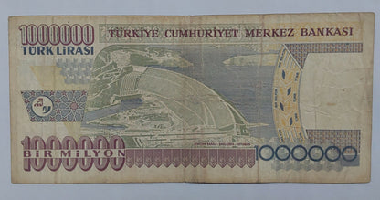 Turkey 1 000 000 Lira 2002 P213 Used note ending serial no:220 - ZealHobbieZ