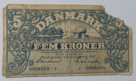 Denmark 5 Kroner 1942 Heavily Used and Teared note P30h Used note ending serial no:989 - ZealHobbieZ