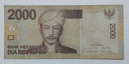 Indonesia 2000 Rupiah 2009 P148a Used note ending serial no:329 - ZealHobbieZ