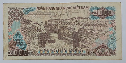 Vietnam 2000 Dong Used 1988 P107 Used note ending serial no:511 - ZealHobbieZ
