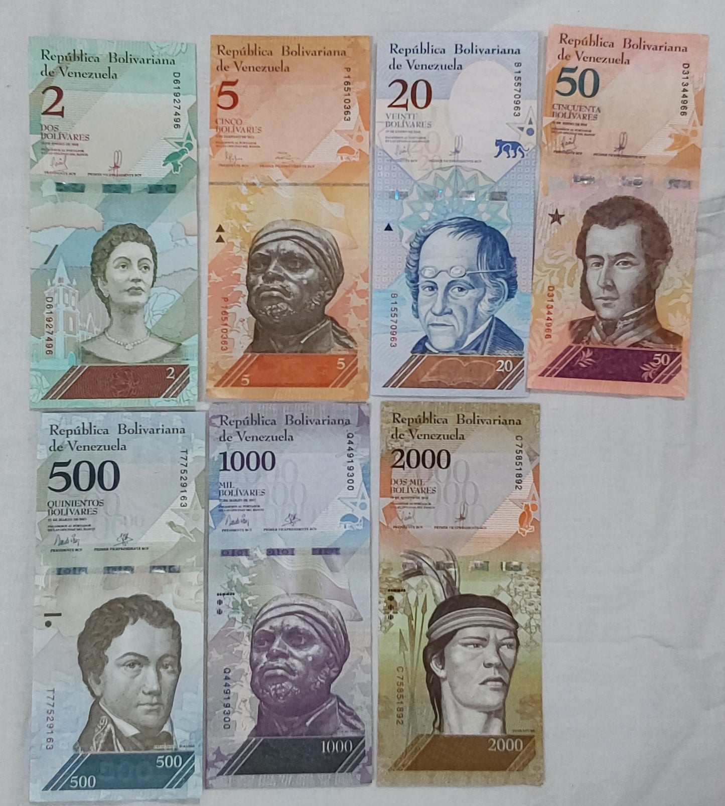 Venezuela 2,5,20,50,500,1000 and 2000 Lot