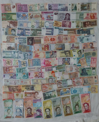 Lot of 100 Different Notes UNC